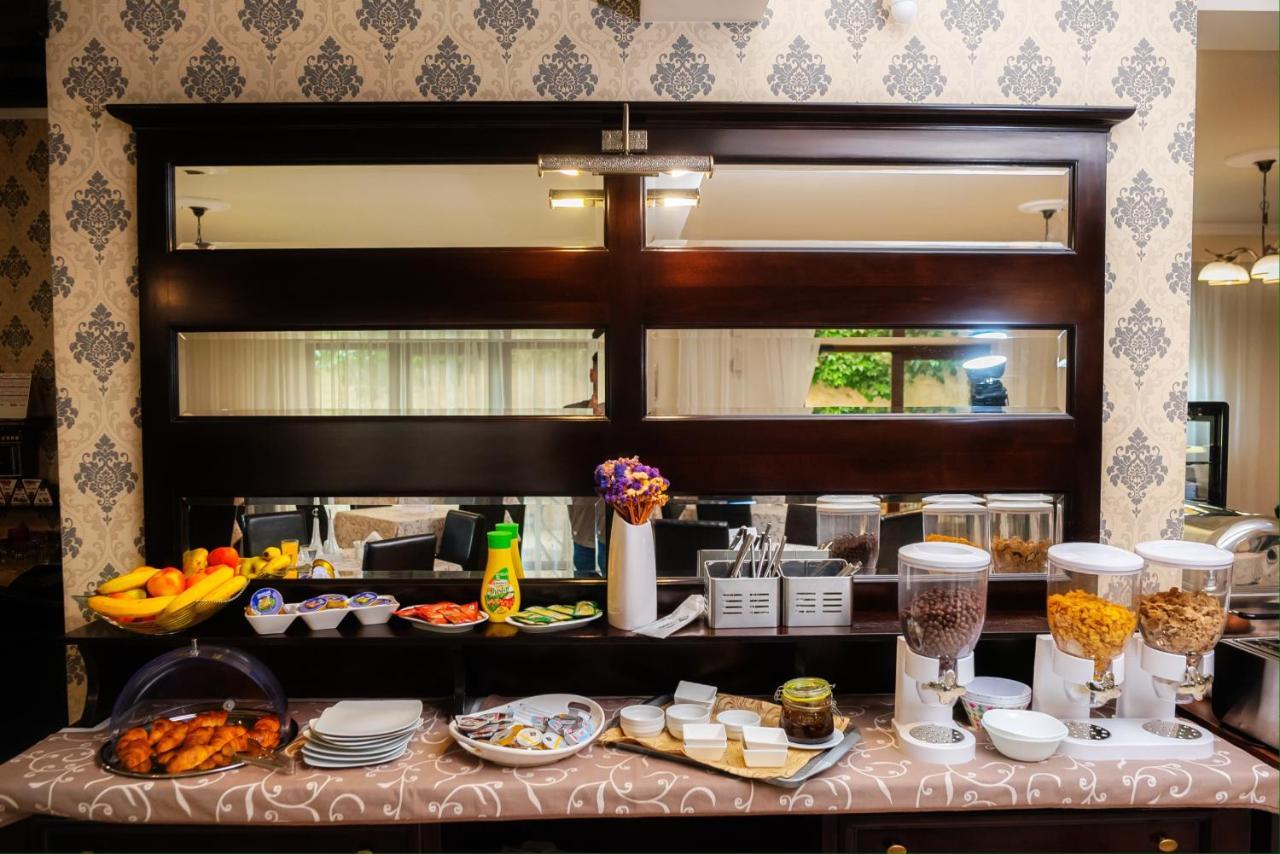Hotel Curtea Bizantina à Suceava Extérieur photo