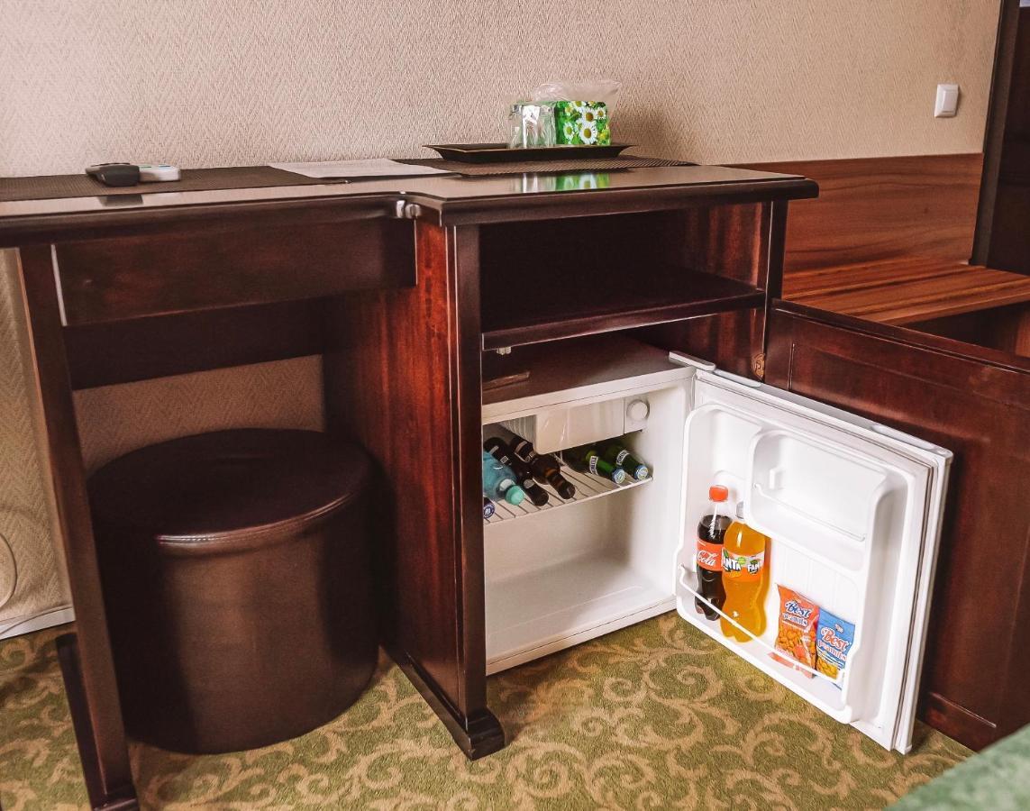 Hotel Curtea Bizantina à Suceava Extérieur photo