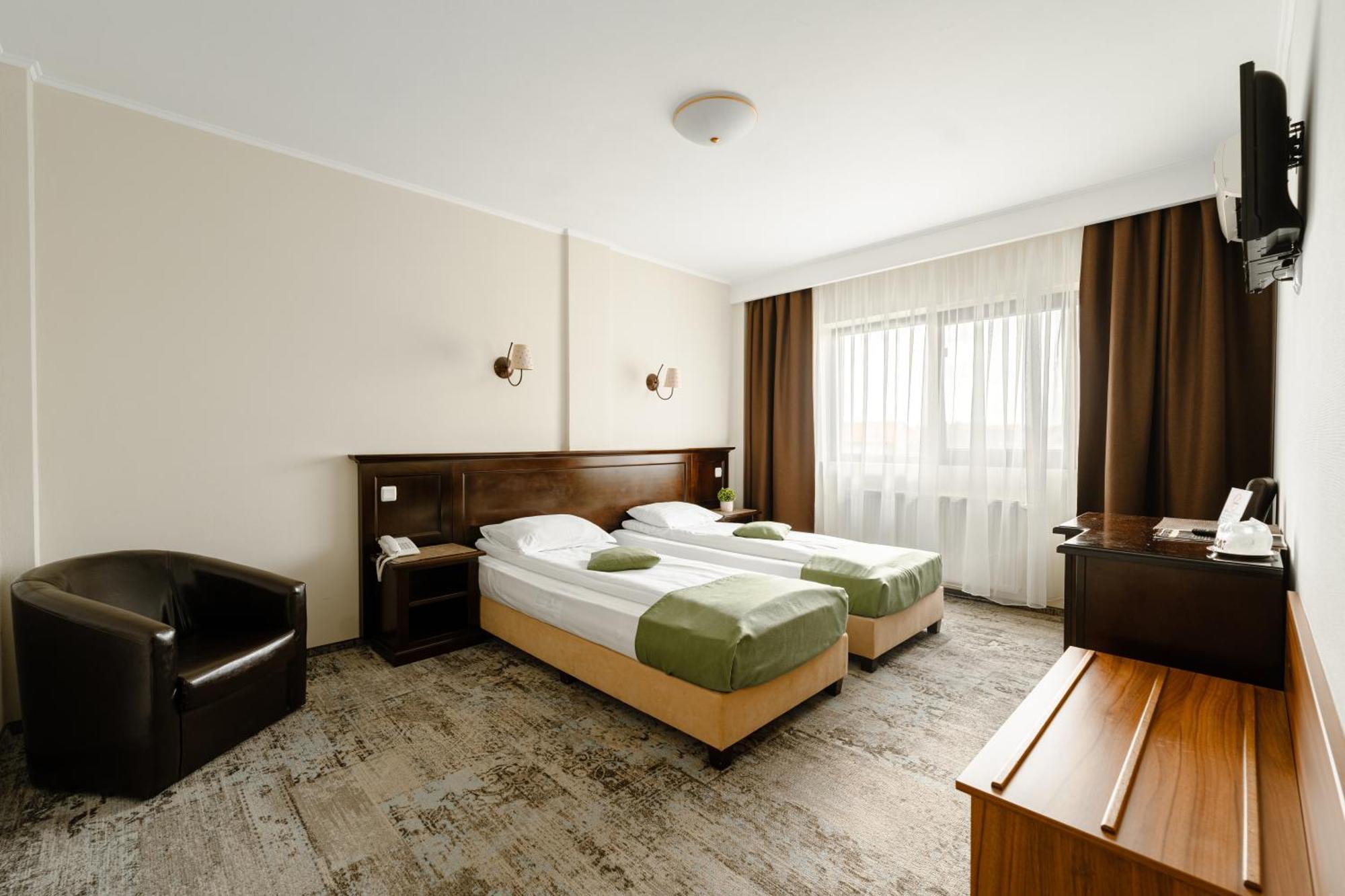 Hotel Curtea Bizantina à Suceava Extérieur photo