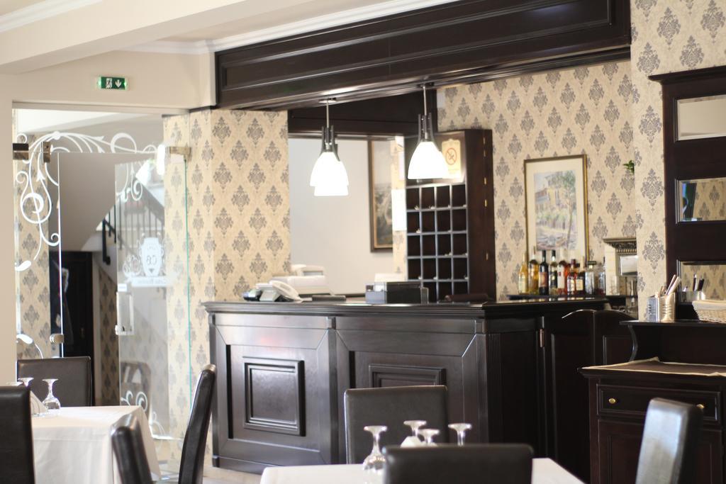 Hotel Curtea Bizantina à Suceava Extérieur photo