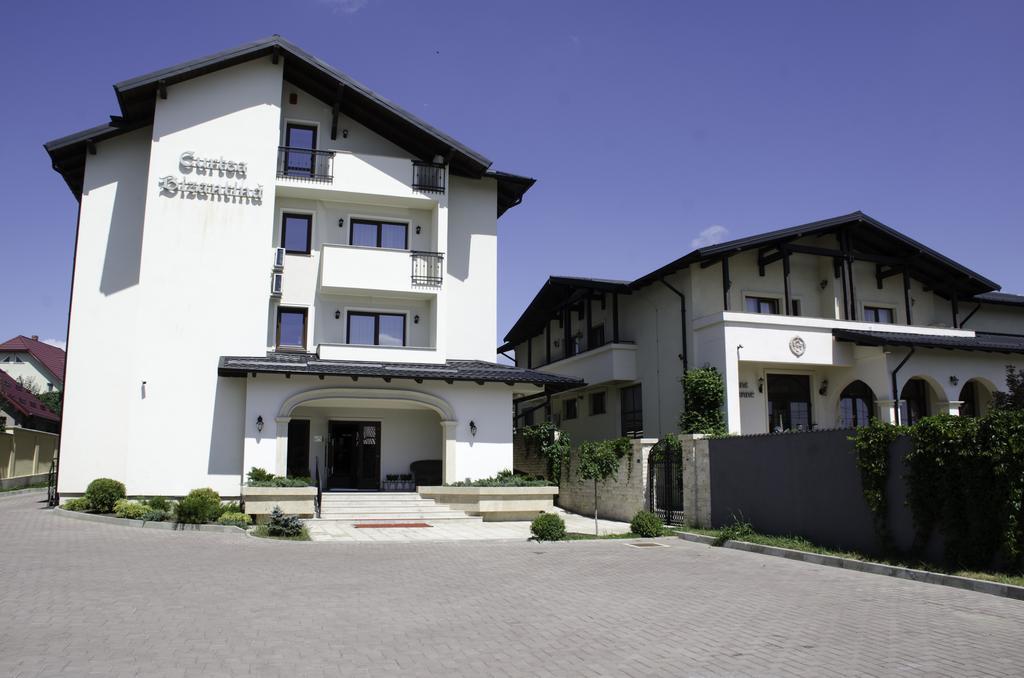 Hotel Curtea Bizantina à Suceava Extérieur photo